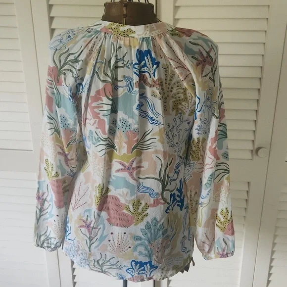 Spartina 449 Cora Seafoam Mermaids Split V-neck 100% Silk Blouse Size S - Picture 10 of 11